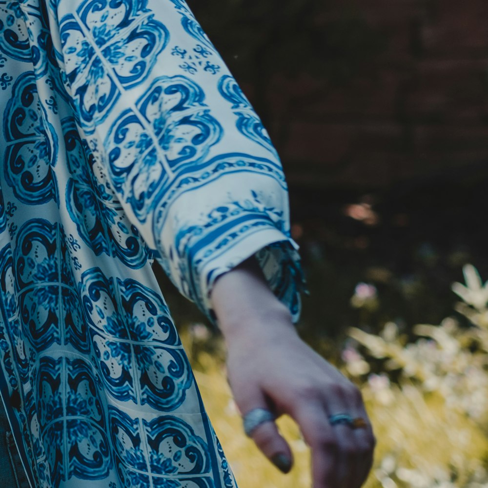 Kimono bleu fleuri, photo 3
